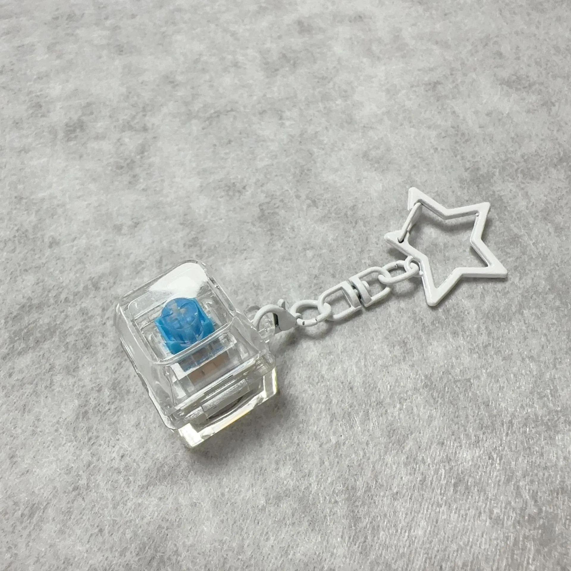 Transparent Star Keyboard Keychain Pendant Decompression Keys PC Cap Fingertip Press Mechanical Keyboard EDC Amagi белый
Transparent Star Keyboard Keychain Pendant Decompression Keys PC Cap Fingertip Press Mechanical Keyboard EDC Amagi белый