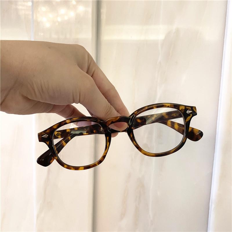 UV Protected Polarized UV Protection Lightweight Comfortable Durable High Quality Retro Riveted Round Shaped Lenses
UV Protected Polarized UV Protection Lightweight Comfortable Durable High Quality Retro Riveted Round Shaped Lenses