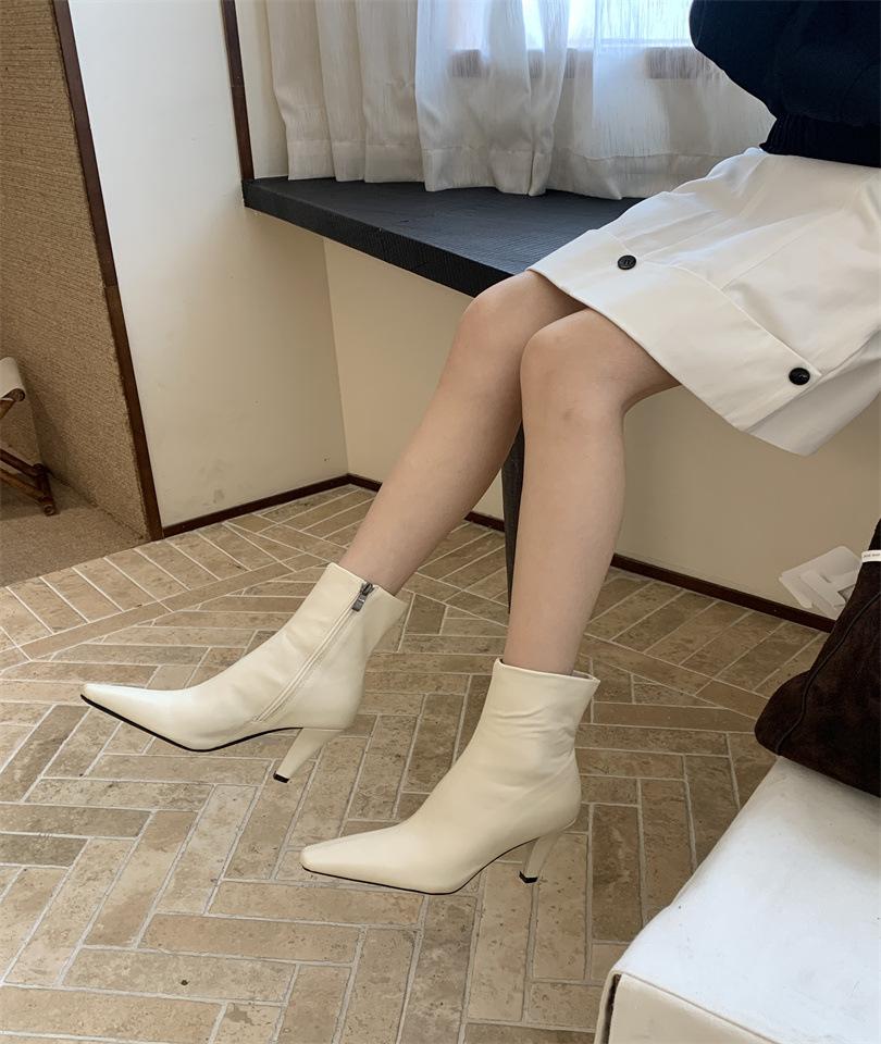 Женские короткие ботильоны на высоком каблуке с острым носком, женские тонкие ботинки 2025, новые короткие ботинки на тонком каблуке для весны и осени, женские ботинки Мартин 39 абрикосовый
Женские короткие ботильоны на высоком каблуке с острым носком, женские тонкие ботинки 2025, новые короткие ботинки на тонком каблуке для весны и осени, женские ботинки Мартин 39 абрикосовый