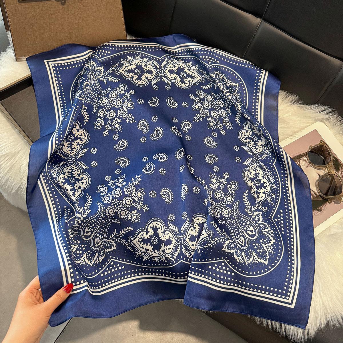 Luxury Paisley Print 70*70Cm Square Scarf Women Soft Satin Hairband Neckerchief Tie Female Headband Foulard Bag Ribbon Gift
Luxury Paisley Print 70*70Cm Square Scarf Women Soft Satin Hairband Neckerchief Tie Female Headband Foulard Bag Ribbon Gift