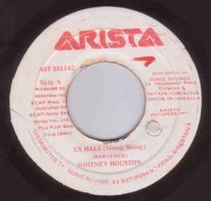 7inch Record WHITNEY HOUSTON - Ex Hale (Shoop Shoop) / Moment Of T AST051142 Arista Jamaica Pop Used
7inch Record WHITNEY HOUSTON - Ex Hale (Shoop Shoop) / Moment Of T AST051142 Arista Jamaica Pop Used