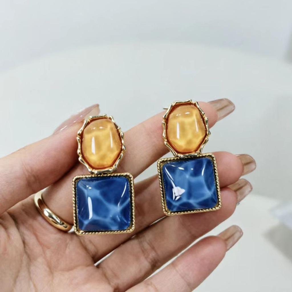 Color-Block Earrings Water Ripple Studs Earrings Hypoallergenic Geometric Drop Earrings Jewelry Women Daily Wear Party Wedding
Color-Block Earrings Water Ripple Studs Earrings Hypoallergenic Geometric Drop Earrings Jewelry Women Daily Wear Party Wedding