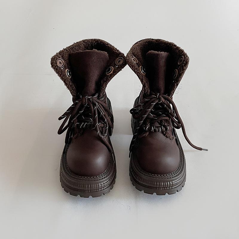 Fashion retro British lapel Martin boots women s 2025 autumn and winter new two-wear button-tie velvet fashion boots 35
Fashion retro British lapel Martin boots women s 2025 autumn and winter new two-wear button-tie velvet fashion boots 35