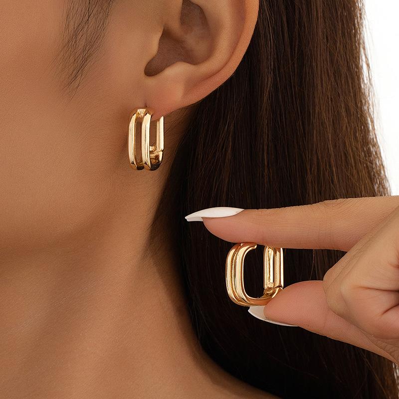 Square Cutout Dangle Earrings - European & American Cold Style Ear Cuffs with Double Layer Design золотой
Square Cutout Dangle Earrings - European & American Cold Style Ear Cuffs with Double Layer Design золотой