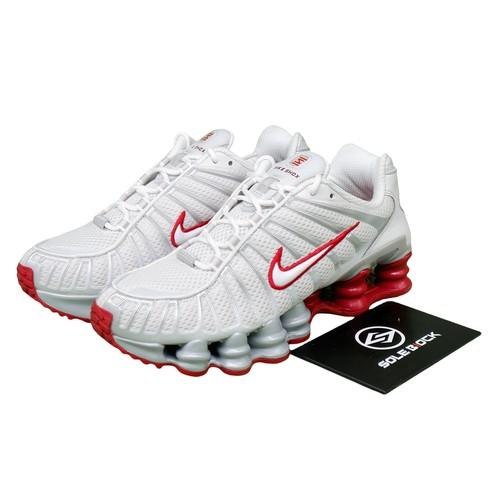 Nike Shox TL Low Платиновий відтінок/Гімнастичний червоний Жіночі - FZ4344-001 EU 39 білий
Nike Shox TL Low Платиновий відтінок/Гімнастичний червоний Жіночі - FZ4344-001 EU 39 білий