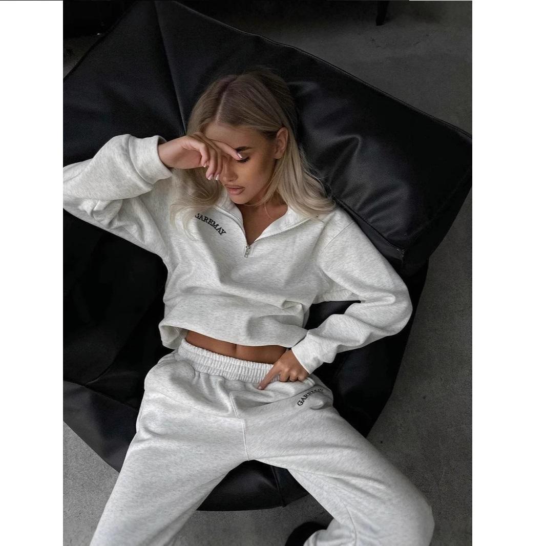 Versatile Casual and Fashionable Thick Embroidered Long Sleeved Sweatshirt and Pants Two-piece Set XS сірий
Versatile Casual and Fashionable Thick Embroidered Long Sleeved Sweatshirt and Pants Two-piece Set XS сірий