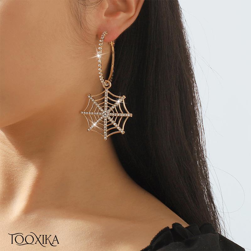 Серьги-подвески Tooxika «Паутина» Модные, преувеличенные, милые и крутые серьги из сплава Street Shot с бриллиантами
Серьги-подвески Tooxika «Паутина» Модные, преувеличенные, милые и крутые серьги из сплава Street Shot с бриллиантами