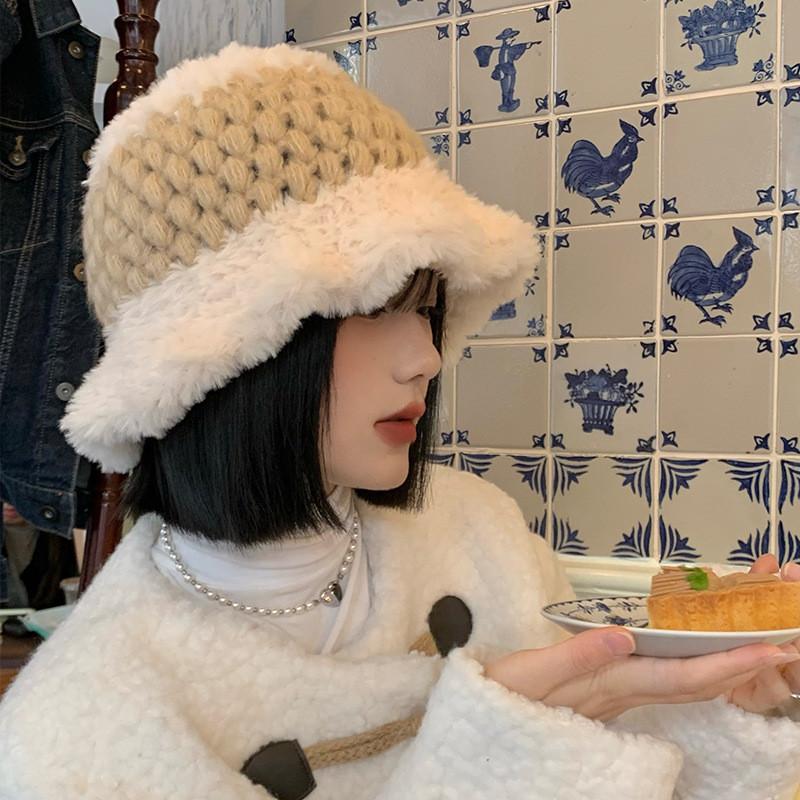 Fuzzy Winter Womens Bucket Hat Elegant And Warm Cashmere Style Blend
Fuzzy Winter Womens Bucket Hat Elegant And Warm Cashmere Style Blend