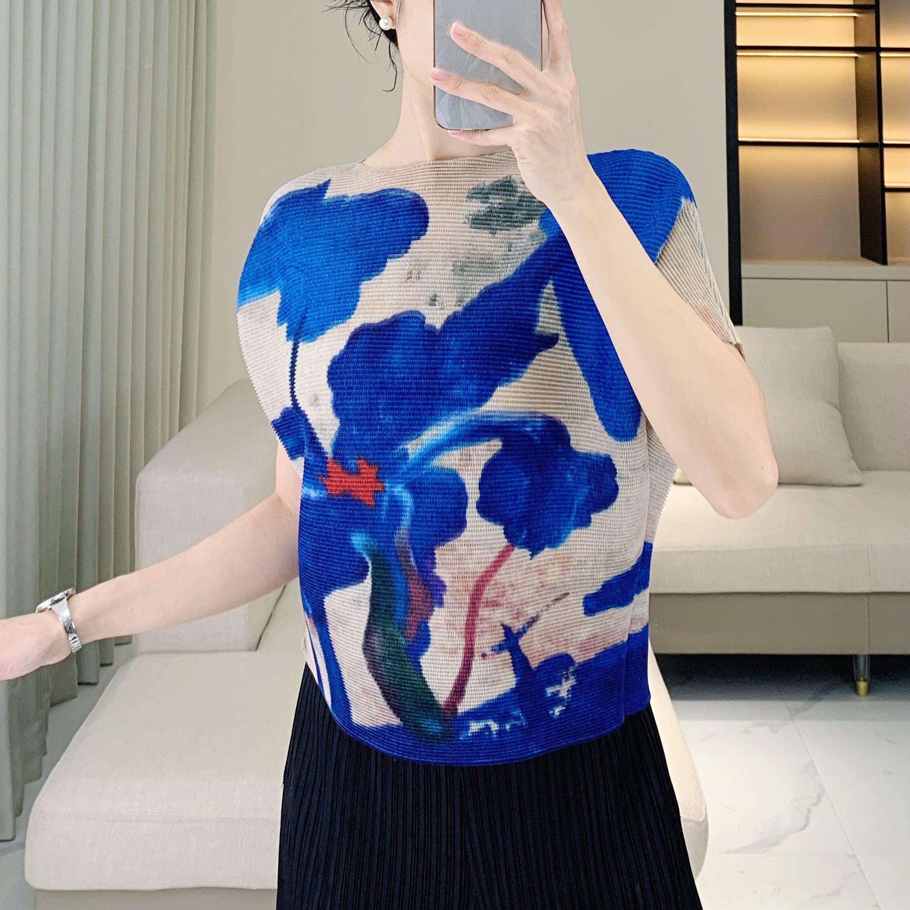 Women s Tie-Dye Pleated Short-Sleeve Top: Spring Fashion, Versatile & Slimming One Size (80-140 Jin) синій
Women s Tie-Dye Pleated Short-Sleeve Top: Spring Fashion, Versatile & Slimming One Size (80-140 Jin) синій