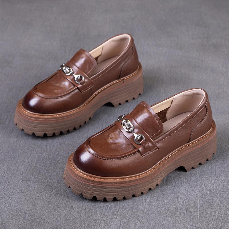 The first layer of cowhide loafers for women s 2025 spring new leather retro one-pedal single shoes platform muffin shoes for women 40
The first layer of cowhide loafers for women s 2025 spring new leather retro one-pedal single shoes platform muffin shoes for women 40