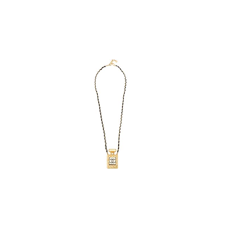 CHANEL long perfume bottle necklace gold synthetic resin necklace men s style золотий
CHANEL long perfume bottle necklace gold synthetic resin necklace men s style золотий