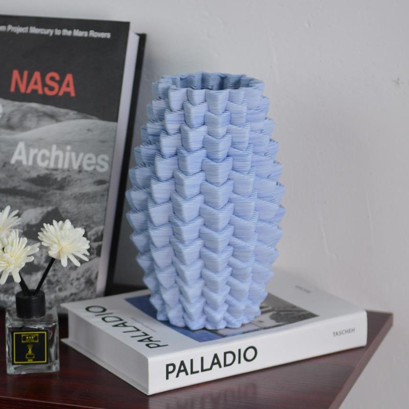Three Dimensional Printing Art Vase Modern Ceramic Vases Elegant Decorative Flower Bottle Aesthetic Flower Bottles Home Decor синій
Three Dimensional Printing Art Vase Modern Ceramic Vases Elegant Decorative Flower Bottle Aesthetic Flower Bottles Home Decor синій