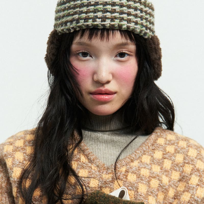 МИСУ БОРОДА СПЯЩЕЕ УХО КОРИЧНЕВЫЙ BROWN
МИСУ БОРОДА СПЯЩЕЕ УХО КОРИЧНЕВЫЙ BROWN