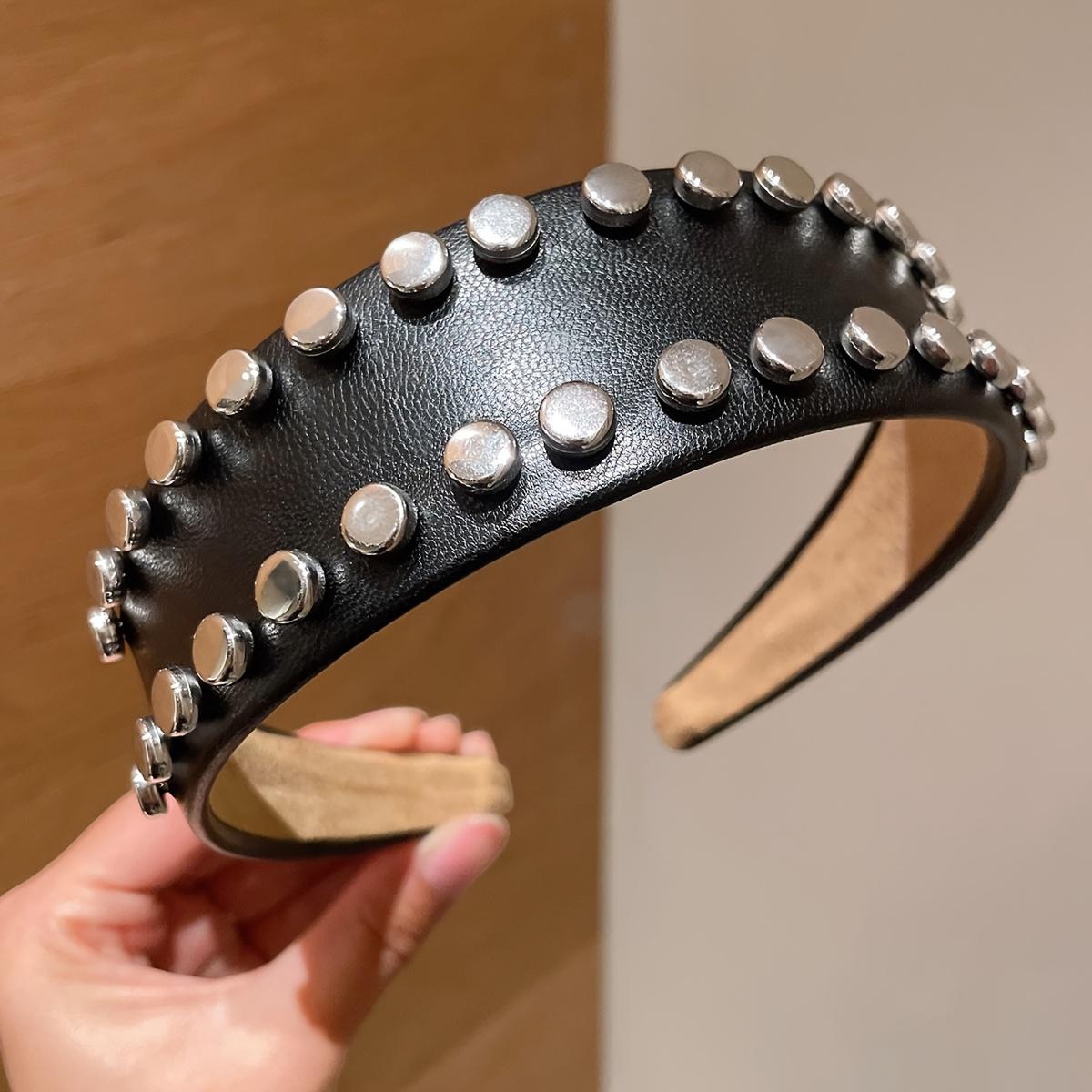 1Pc Women S Fashionable High-End Large Rivet Leather Wide-Brimmed High-Crown Headband, Suitable For Everyday Casual Wear, Versatile For Concealing Style A-1PC
1Pc Women S Fashionable High-End Large Rivet Leather Wide-Brimmed High-Crown Headband, Suitable For Everyday Casual Wear, Versatile For Concealing Style A-1PC
