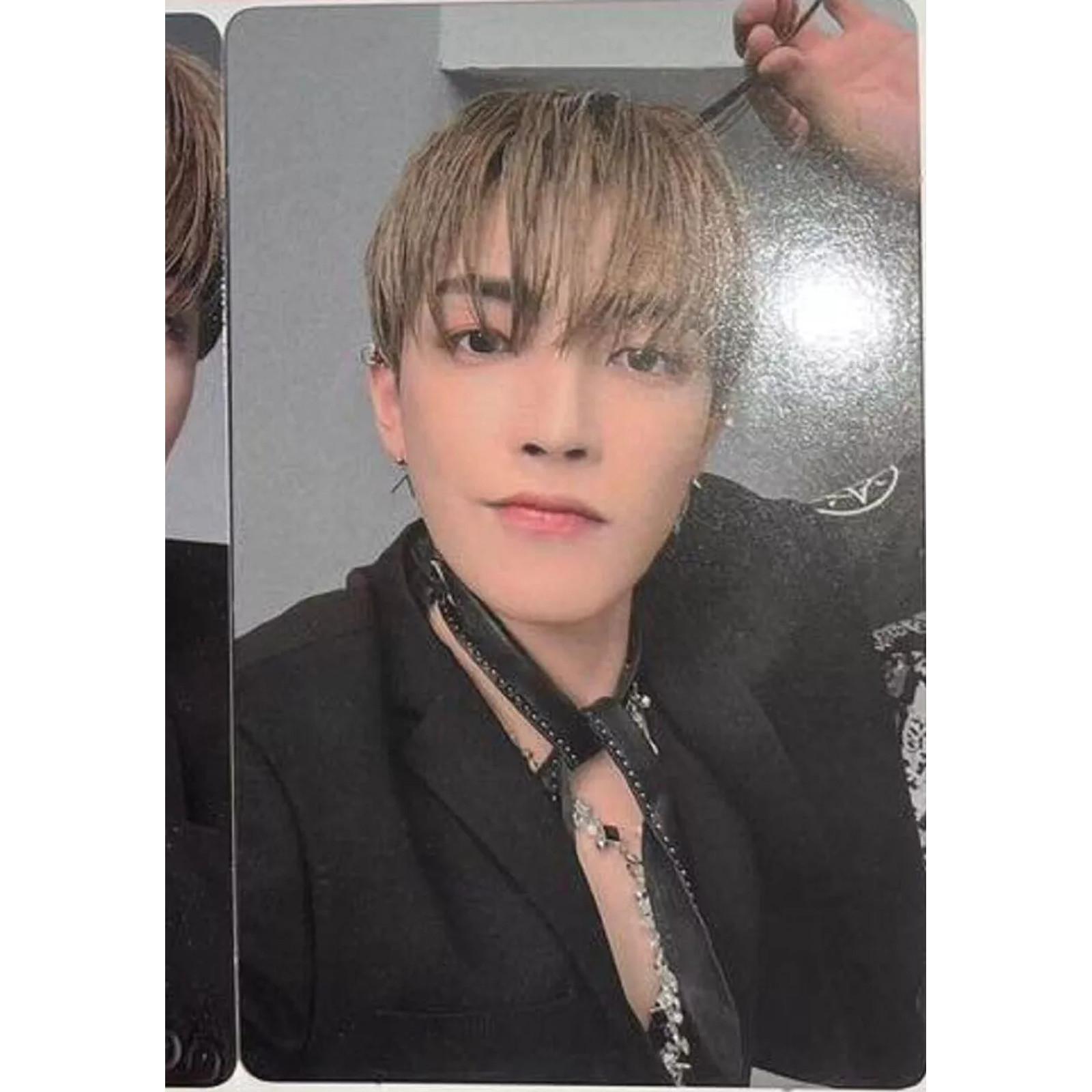 ATEEZ THE WORLD EP . PARADIGM SOLO вер. CD + НАБІР ФОТОКАРТОК ОФІЦІЙНИЙ HJ PC A ver.
ATEEZ THE WORLD EP . PARADIGM SOLO вер. CD + НАБІР ФОТОКАРТОК ОФІЦІЙНИЙ HJ PC A ver.