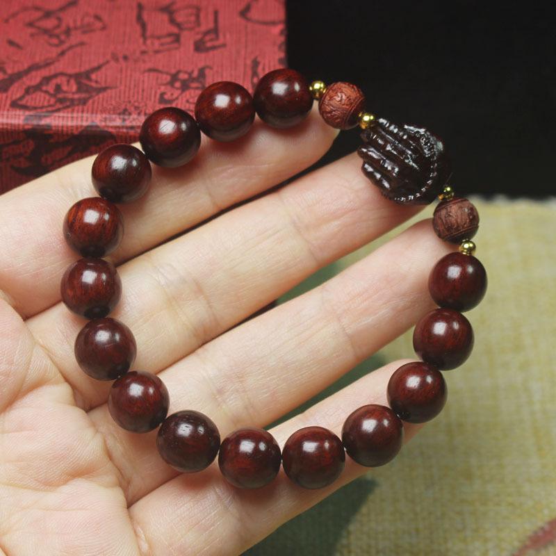 10mm Red Sandalwood Bracelet Carved Focus on Buddha Tortoise Shell Wooden Jewelry
10mm Red Sandalwood Bracelet Carved Focus on Buddha Tortoise Shell Wooden Jewelry