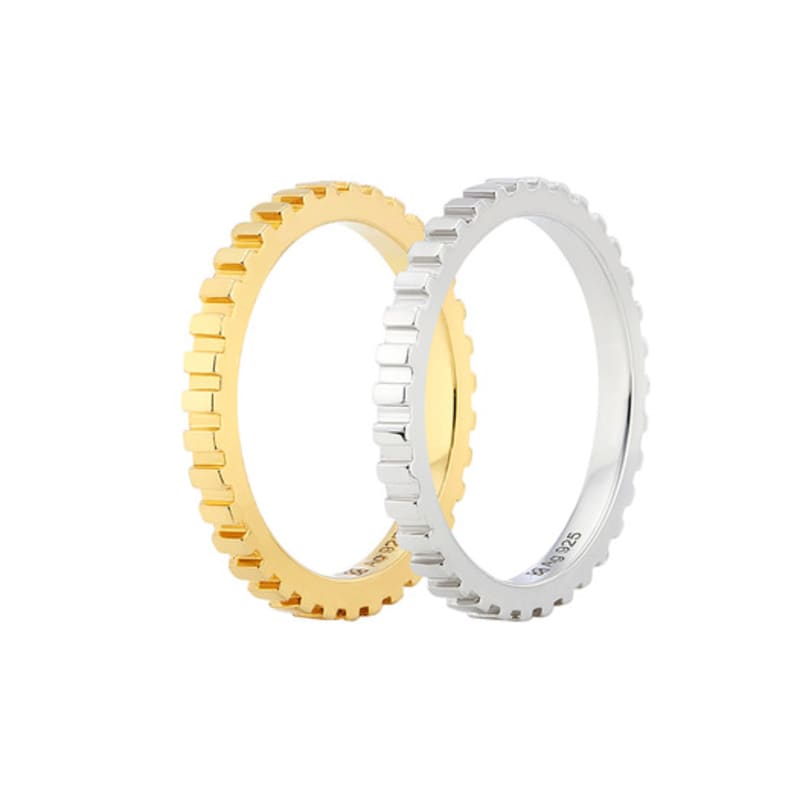 BE/GINS Silver925 Time Cogwheel Slim Ring white
BE/GINS Silver925 Time Cogwheel Slim Ring white
