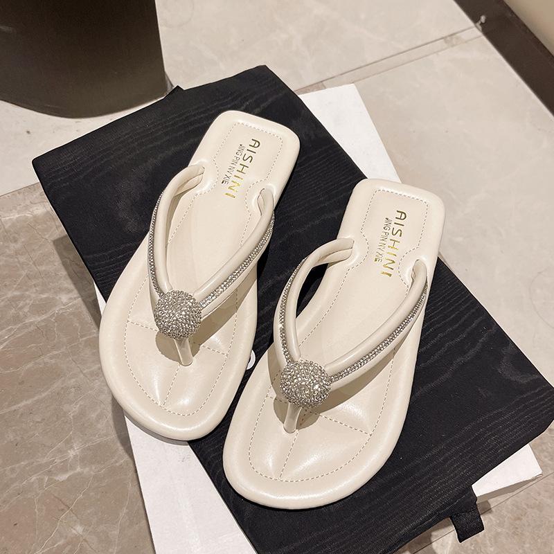 Пляжная обувь на плоской подошве, крутые тапочки, женские новые тапочки интернет-знаменитости, женские летние уличные шлепанцы, сандалии со стразами женские 40 бежевый
Пляжная обувь на плоской подошве, крутые тапочки, женские новые тапочки интернет-знаменитости, женские летние уличные шлепанцы, сандалии со стразами женские 40 бежевый