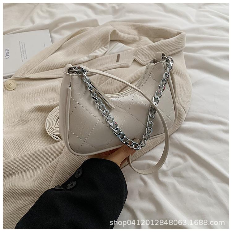 French niche underarm small bag women 2025 new fashion embroidered thread messenger bag Internet celebrity popular commuter bag белый
French niche underarm small bag women 2025 new fashion embroidered thread messenger bag Internet celebrity popular commuter bag белый