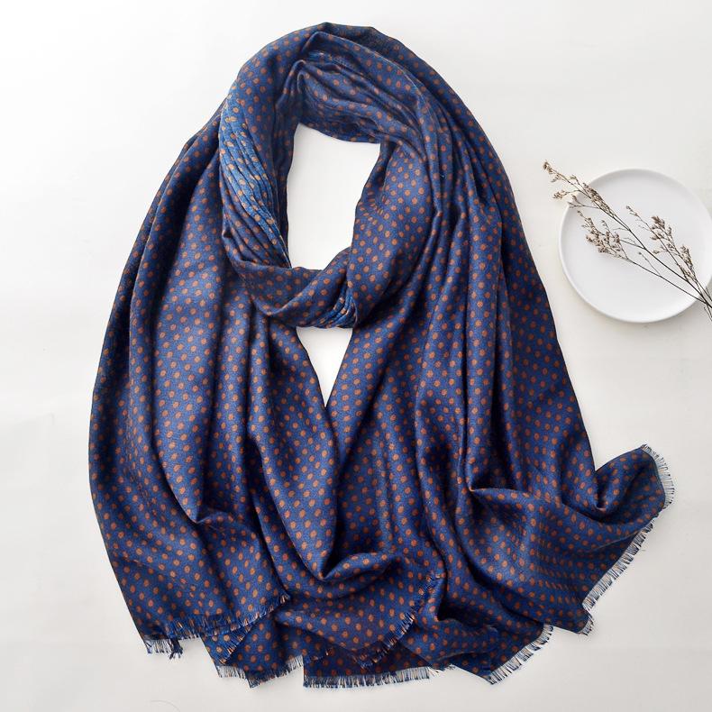 Women s Scarf Cotton Hemp Hand Feel Korean Edition Navy Blue Small Fragmented Flower Long Thermal Scarf Viscose Hugs And Shawls
Women s Scarf Cotton Hemp Hand Feel Korean Edition Navy Blue Small Fragmented Flower Long Thermal Scarf Viscose Hugs And Shawls