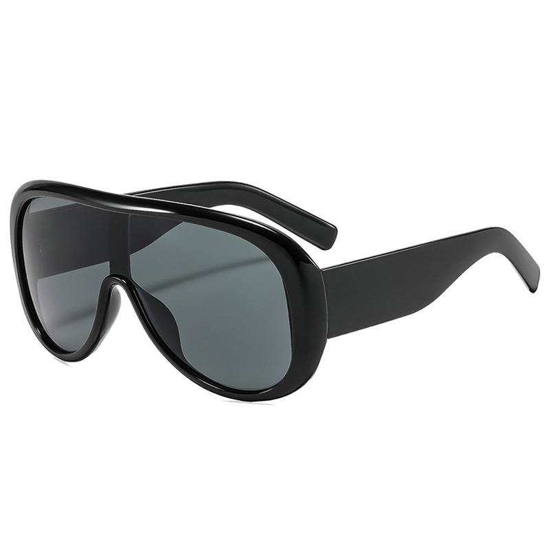 SO&EI Fashion Oversized One Piece Pilot Sunglasses Women Shades UV400 Men Gradient Sun Glasses As the picture черный серый
SO&EI Fashion Oversized One Piece Pilot Sunglasses Women Shades UV400 Men Gradient Sun Glasses As the picture черный серый