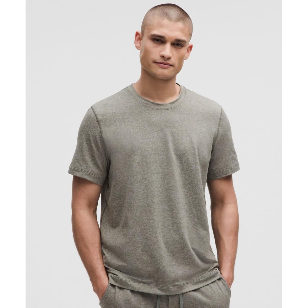 Lululemon Рубашка с коротким рукавом из мягкого джерси, меланж, серый шалфей, меланж, асфальтово-серый XXXL
Lululemon Рубашка с коротким рукавом из мягкого джерси, меланж, серый шалфей, меланж, асфальтово-серый XXXL