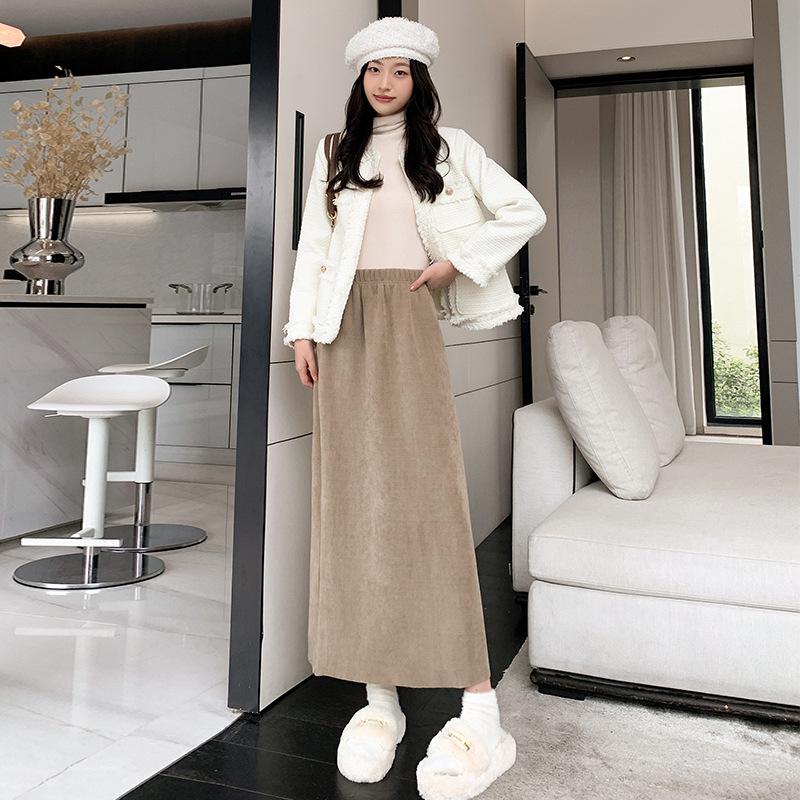 Melanistic Sunset Hip-Hugging Midi Skirt - Spring 2026 Collection Large
Melanistic Sunset Hip-Hugging Midi Skirt - Spring 2026 Collection Large
