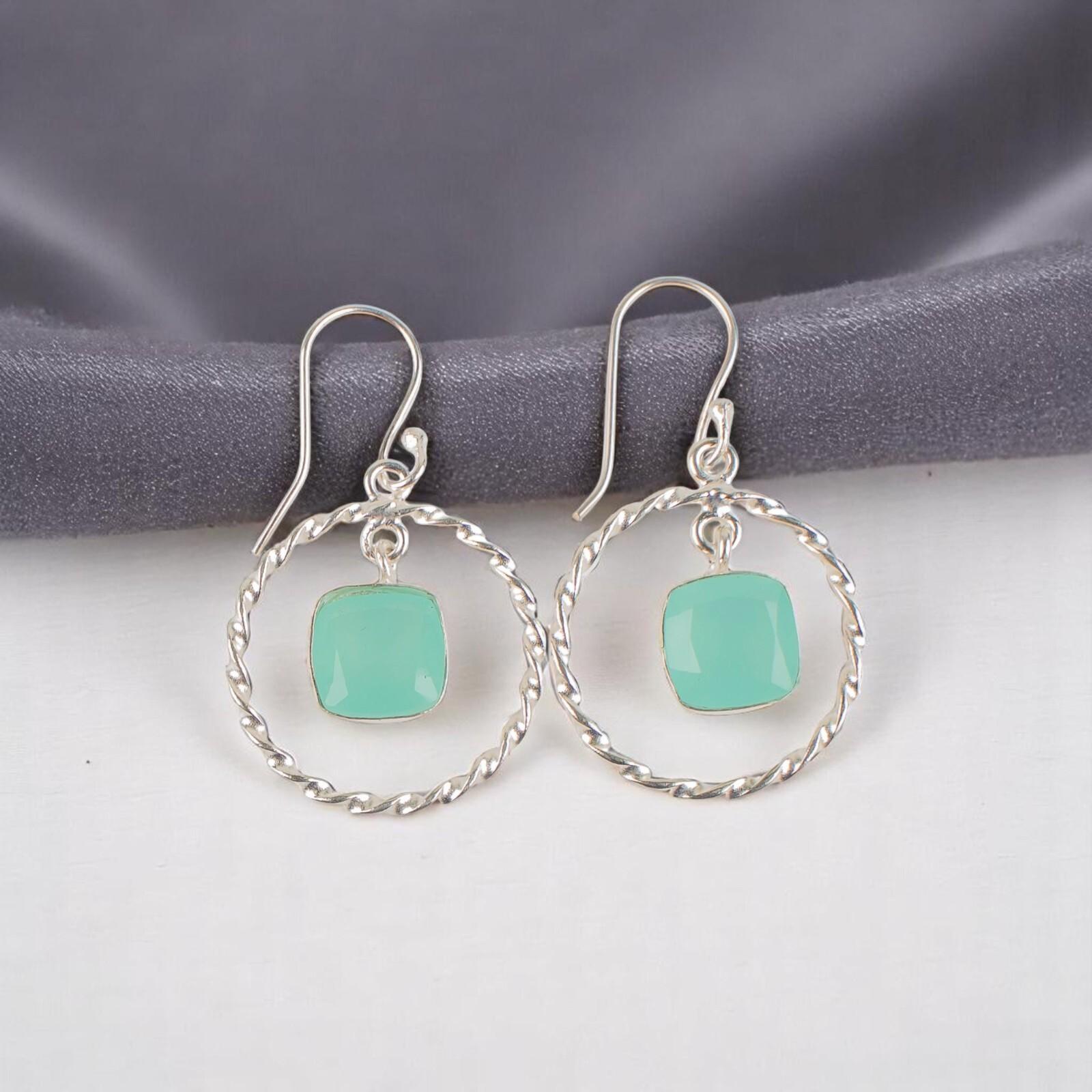 Аква Халцедон Драгоценный Камень 925 Стерлинговое Серебро Ювелирные Изделия Ручной Работы Серьги 1.60 EE-60-15
Аква Халцедон Драгоценный Камень 925 Стерлинговое Серебро Ювелирные Изделия Ручной Работы Серьги 1.60 EE-60-15