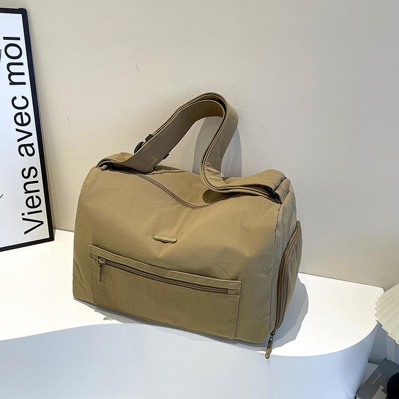Leisure travel bag Large capacity going out Short boarding duffel bag Lightweight versatile nylon sports fitness bag лаванды фиолетового
Leisure travel bag Large capacity going out Short boarding duffel bag Lightweight versatile nylon sports fitness bag лаванды фиолетового