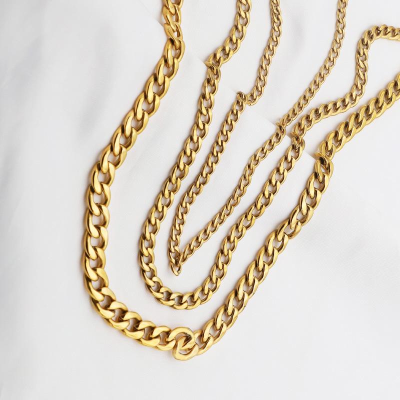 Stainless Steel Cuban Necklace: Trendy, Non-fading, Thick Rhombus Hip Hop Chain for Men and Women Steel 5mm Length 45cm
Stainless Steel Cuban Necklace: Trendy, Non-fading, Thick Rhombus Hip Hop Chain for Men and Women Steel 5mm Length 45cm