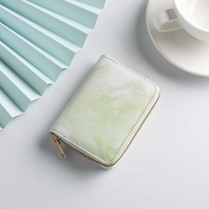 1pcs Compact and exquisite mini organ card bag for women with gradient blending and multi slot student zipper coin purse
1pcs Compact and exquisite mini organ card bag for women with gradient blending and multi slot student zipper coin purse