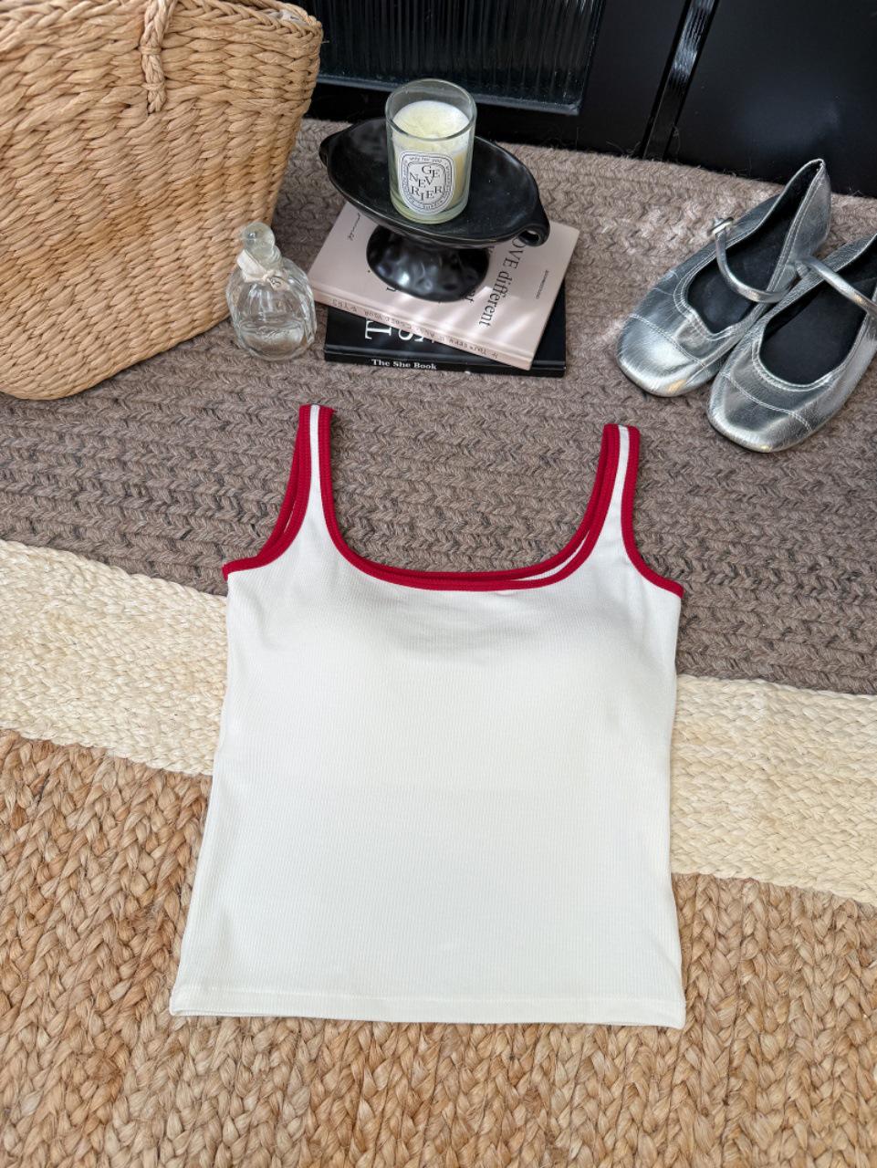 Spicy Girl Color Block Camisole with Chest Pads - Women s Slimming Body-Hugging Tank Top One Size (40-60kg) білий
Spicy Girl Color Block Camisole with Chest Pads - Women s Slimming Body-Hugging Tank Top One Size (40-60kg) білий