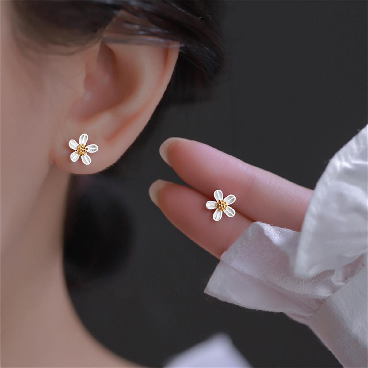 Korean Style Daisy Tulip Flowers Stud Earrings For Women Dropping Oil Pearl Crystal Earring for Women Girls Pretty Jewelry Gifts
Korean Style Daisy Tulip Flowers Stud Earrings For Women Dropping Oil Pearl Crystal Earring for Women Girls Pretty Jewelry Gifts