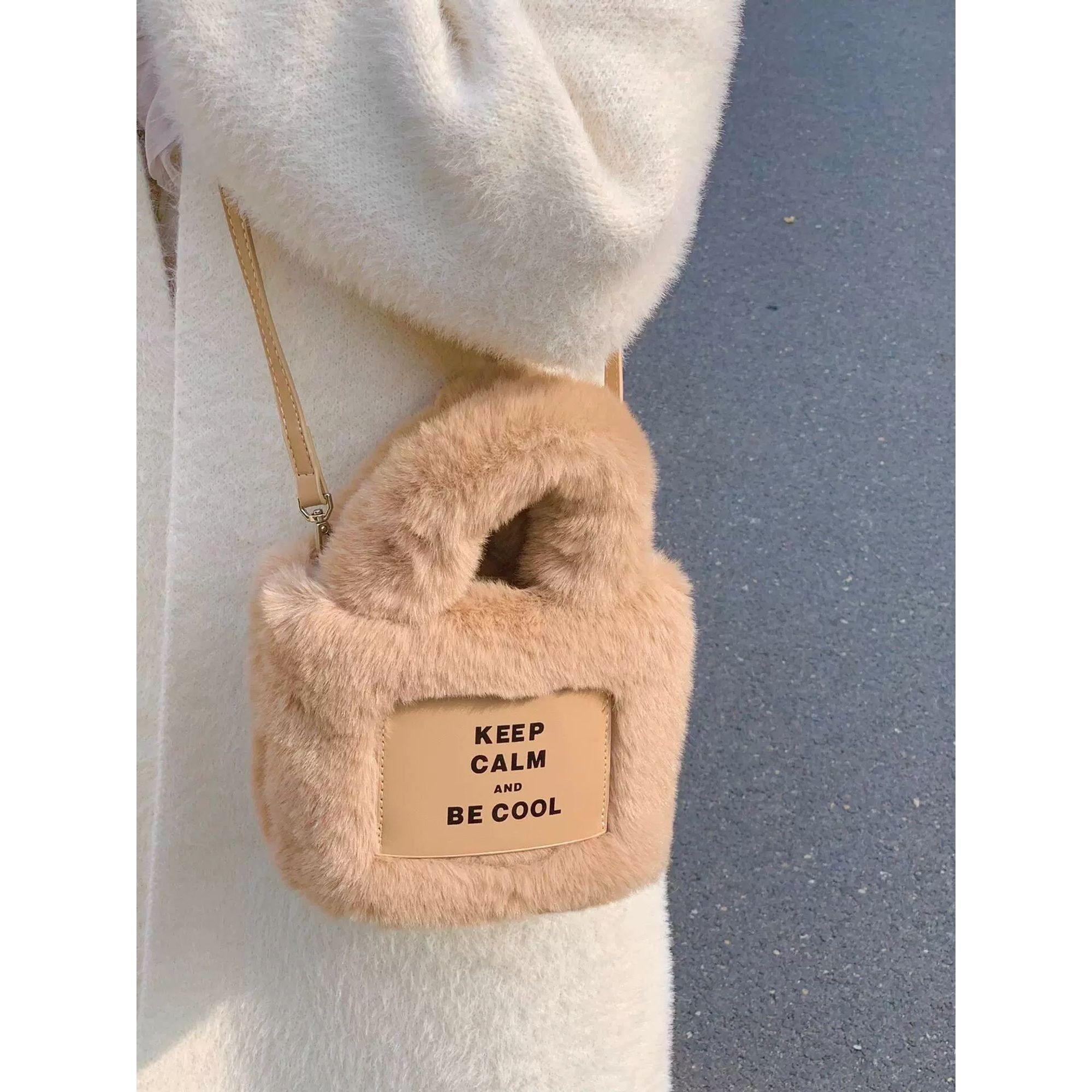 JIAERDI Fashion Brown Plush Bucket Bag Women Letter Panel Cloth Handbag Ladies Premium Soft Minimalist Crossbody Shoulder Bags 21x18x8cm
JIAERDI Fashion Brown Plush Bucket Bag Women Letter Panel Cloth Handbag Ladies Premium Soft Minimalist Crossbody Shoulder Bags 21x18x8cm