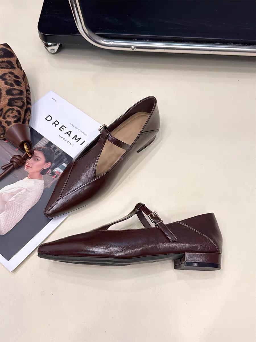 Zhini, женские туфли в европейском стиле 25 весенне-летняя модная модель с Т-образным ремешком, из мягкой масляной вощеной кожи, с острым носком, на плоском каблуке, туфли-лодочки с острым носком 40 коричневый
Zhini, женские туфли в европейском стиле 25 весенне-летняя модная модель с Т-образным ремешком, из мягкой масляной вощеной кожи, с острым носком, на плоском каблуке, туфли-лодочки с острым носком 40 коричневый