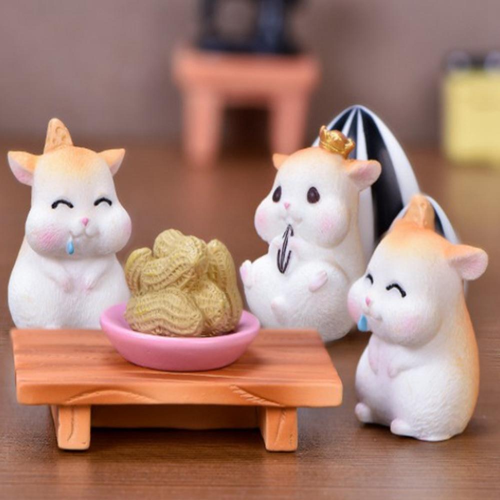 Кукольный домик Пейзаж DIY Милые сырные очистка арахисовые миниатюры хомяки статуэтка статуэтка домашний декор 2
Кукольный домик Пейзаж DIY Милые сырные очистка арахисовые миниатюры хомяки статуэтка статуэтка домашний декор 2
