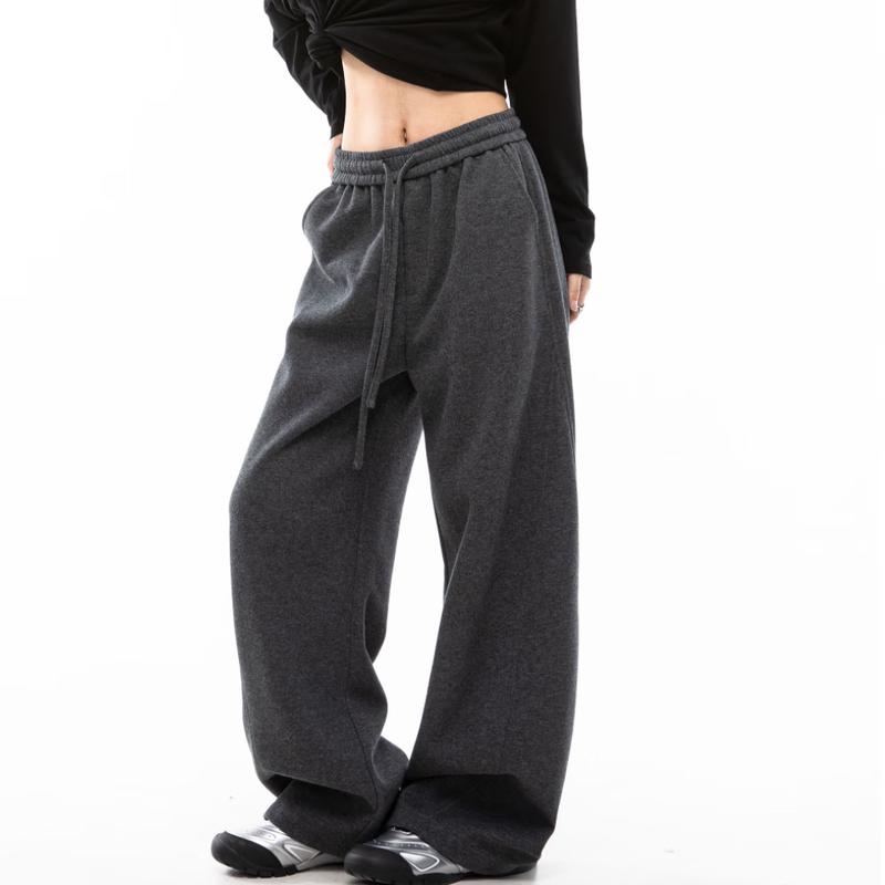 Женские флисовые широкие спортивные штаны ICH MODE M
Женские флисовые широкие спортивные штаны ICH MODE M