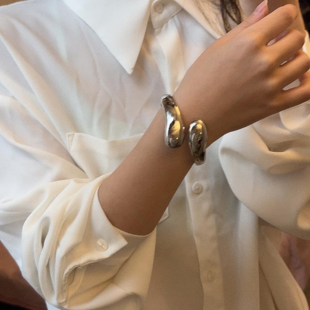 Metal Metal Geometric Bracelets Europe American Style Drop-shaped Bangle Girls серебряный
Metal Metal Geometric Bracelets Europe American Style Drop-shaped Bangle Girls серебряный