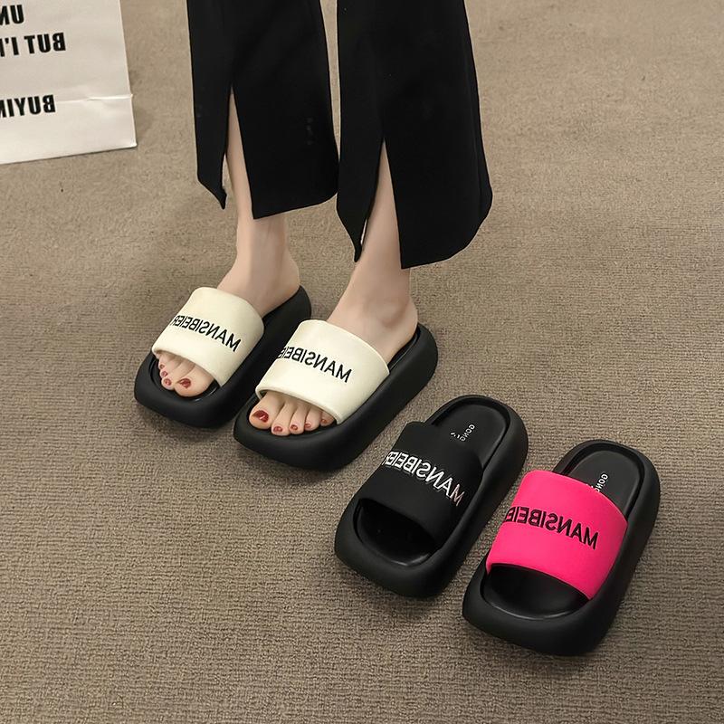 French beautiful thick-soled cool slippers women s summer wear fashion with skirts 2025 new high-end sponge cake beach shoes 40 чорний
French beautiful thick-soled cool slippers women s summer wear fashion with skirts 2025 new high-end sponge cake beach shoes 40 чорний