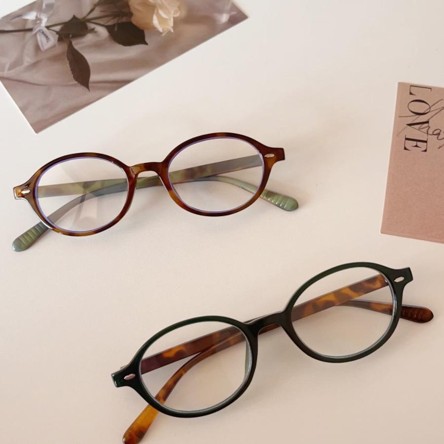 Retro Oval Frame Myopia Anti Blue Light Glasses Sweet Cool Girl Black and White Glasses Retro Simple Ladies 0 degrees
Retro Oval Frame Myopia Anti Blue Light Glasses Sweet Cool Girl Black and White Glasses Retro Simple Ladies 0 degrees