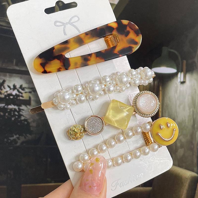 1 Набір Перлинних Заколок для Волосся для Жінок Корейські Жіночі Шпильки для Волосся Дівчинка Геометричні Шпильки для Волосся Модна Шпилька Бічна Кліпса Аксесуари для Волосся
1 Набір Перлинних Заколок для Волосся для Жінок Корейські Жіночі Шпильки для Волосся Дівчинка Геометричні Шпильки для Волосся Модна Шпилька Бічна Кліпса Аксесуари для Волосся