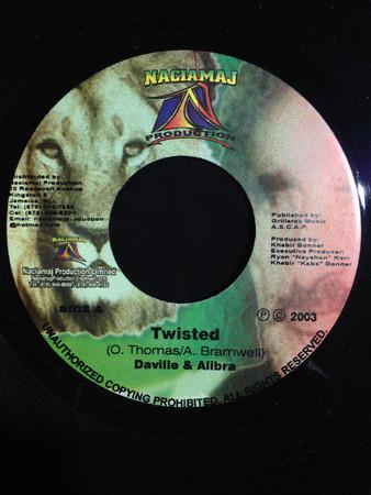 7inch Record DAVILLE & ALIBRA - Twisted / Pray NONE Naciamaj Produc 2004 Jamaica Reggae, Ska & Dub Used
7inch Record DAVILLE & ALIBRA - Twisted / Pray NONE Naciamaj Produc 2004 Jamaica Reggae, Ska & Dub Used
