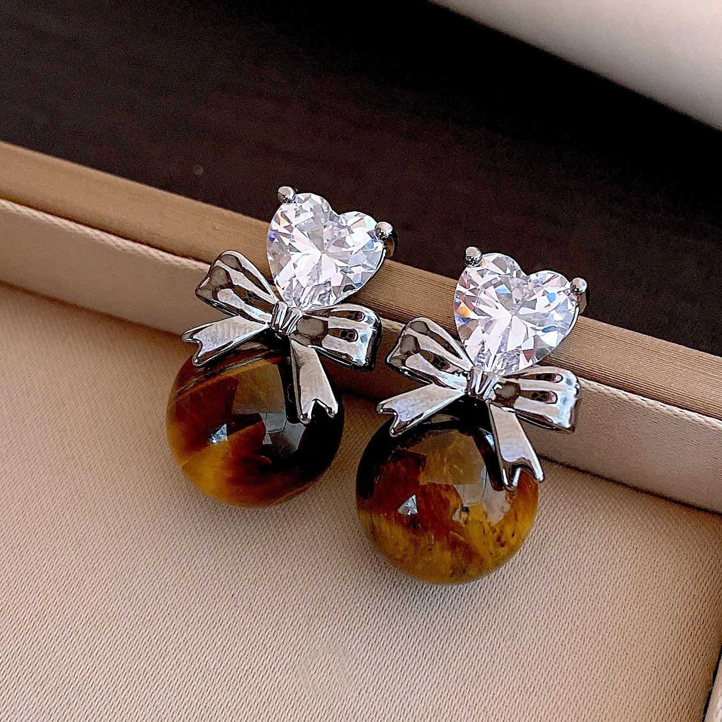 Maillard Love Zircon Tiger s Eye Earrings Earrings Delicate Personality Earrings Women
Maillard Love Zircon Tiger s Eye Earrings Earrings Delicate Personality Earrings Women