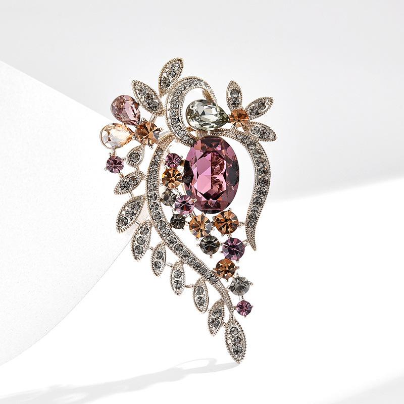 Высококачественная роскошная брошь в виде цветка из кристаллов, женственная элегантная атмосфера, булавка, пиджак, корсаж, костюм, аксессуары
Высококачественная роскошная брошь в виде цветка из кристаллов, женственная элегантная атмосфера, булавка, пиджак, корсаж, костюм, аксессуары
