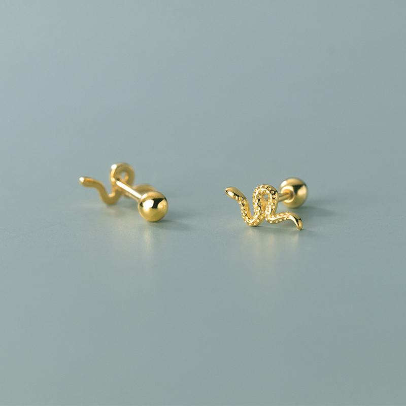 WANTME 925 Silver Cute Statement Golden Snake Spiral Bead Small Stud Earrings for Women Punk Ear Bone Piercing Jewelry золотой
WANTME 925 Silver Cute Statement Golden Snake Spiral Bead Small Stud Earrings for Women Punk Ear Bone Piercing Jewelry золотой
