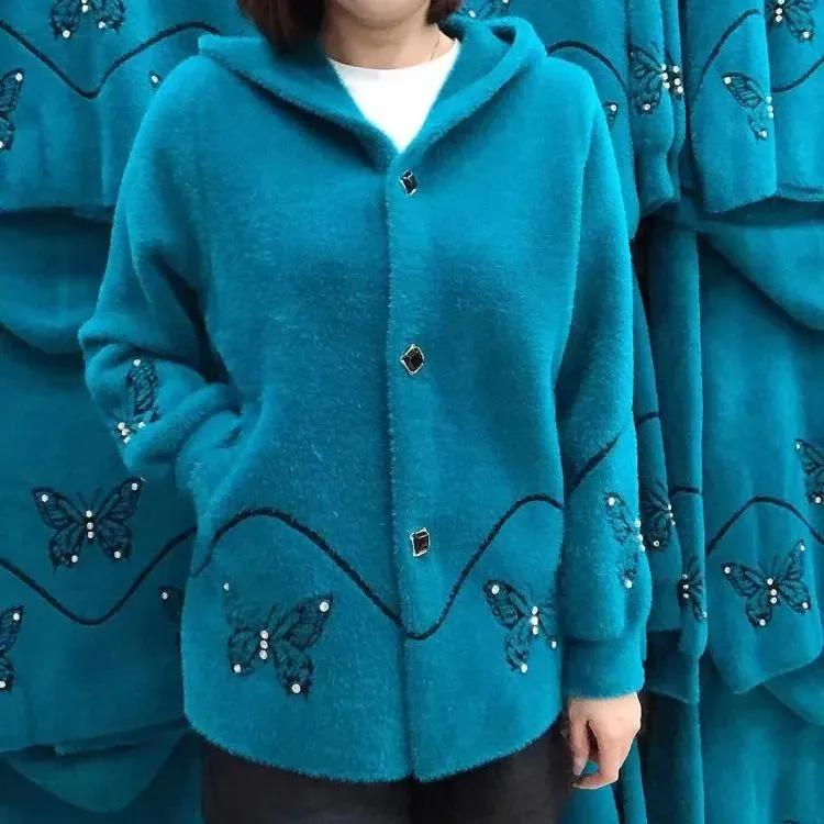 Женская осенне-зимняя куртка большого размера из искусственной норки, повседневная, с капюшоном, вышитая 4XL
Женская осенне-зимняя куртка большого размера из искусственной норки, повседневная, с капюшоном, вышитая 4XL