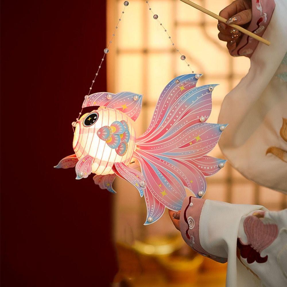 Glowing Goldfish Lantern Chinese Style Glowing Handheld Lantern Mid-Autumn Festival червоний
Glowing Goldfish Lantern Chinese Style Glowing Handheld Lantern Mid-Autumn Festival червоний