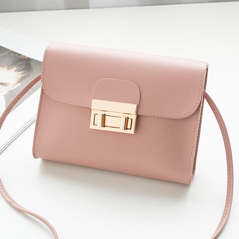 Повседневная простая маленькая квадратная сумка 2025 модная универсальная сумка на плечо с замком кроссбоди женская сумка сумка для мобильного телефона розовый
Повседневная простая маленькая квадратная сумка 2025 модная универсальная сумка на плечо с замком кроссбоди женская сумка сумка для мобильного телефона розовый