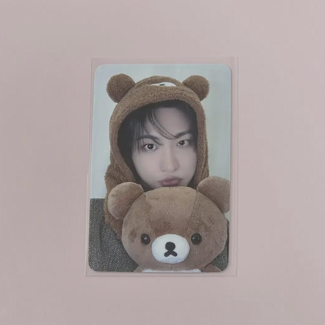 ATEEZ Бонхва Hello Live Когумти Невыпущенная Фотокарточка Golden Hour Часть 3 Lemon Drop
ATEEZ Бонхва Hello Live Когумти Невыпущенная Фотокарточка Golden Hour Часть 3 Lemon Drop