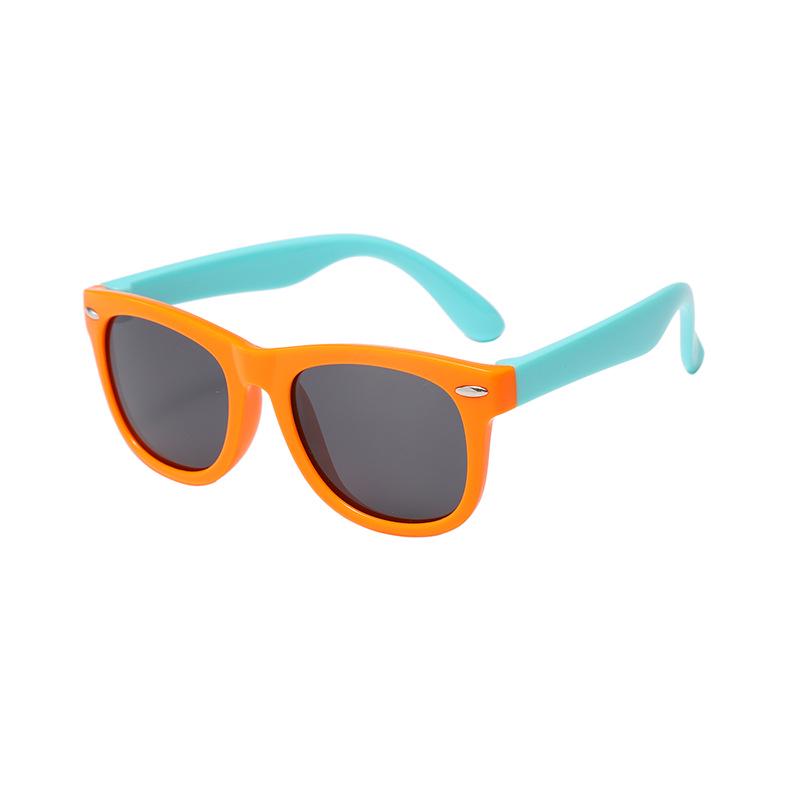 S5068 Kids Silicone Outdoor UV Protection Sunglasses with High Definition Sun Visor
S5068 Kids Silicone Outdoor UV Protection Sunglasses with High Definition Sun Visor